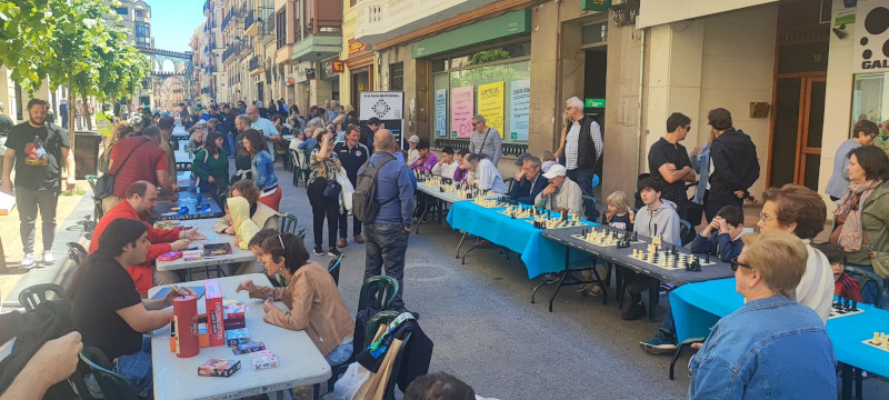 Comida sobaquillo 50 aniversario AV|Dinar de cabasset 50 aniversari AV Comida sobaquillo 50 aniversario AV|Dinar de cabasset 50 aniversari AV