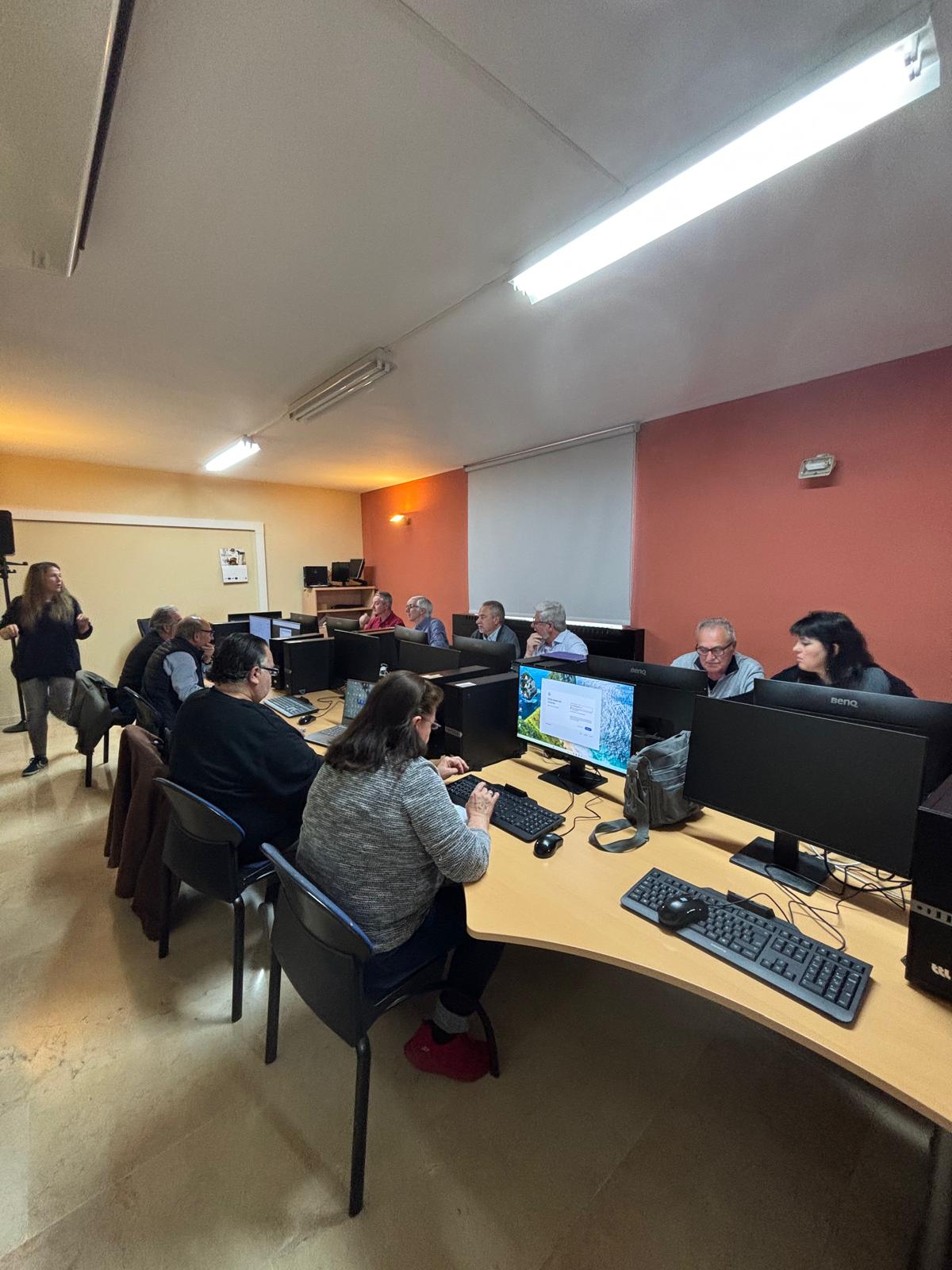 Participantes de la Escuela de Participación 10.04.26|Participants de l'Escola de Participació 10.04.26