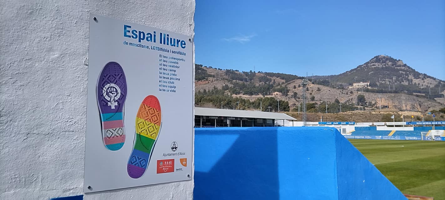 LGTBIfòbia a l'esport, camp El Collao