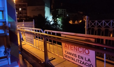 Tros de barana caiguda al pont del Viaducte