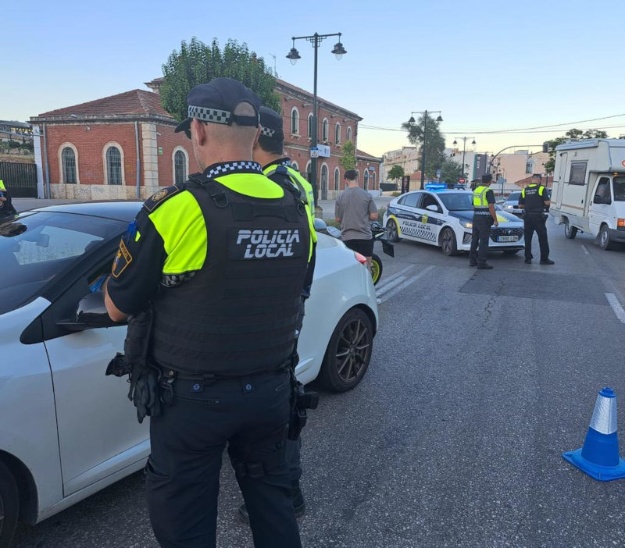 Control d'alcohol i drogues en l'Avinguda Tirant lo Blanc