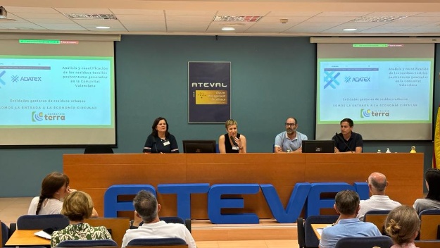 La concejala de Industria y Transición Energética, Elisa Guillem, durante la jornada