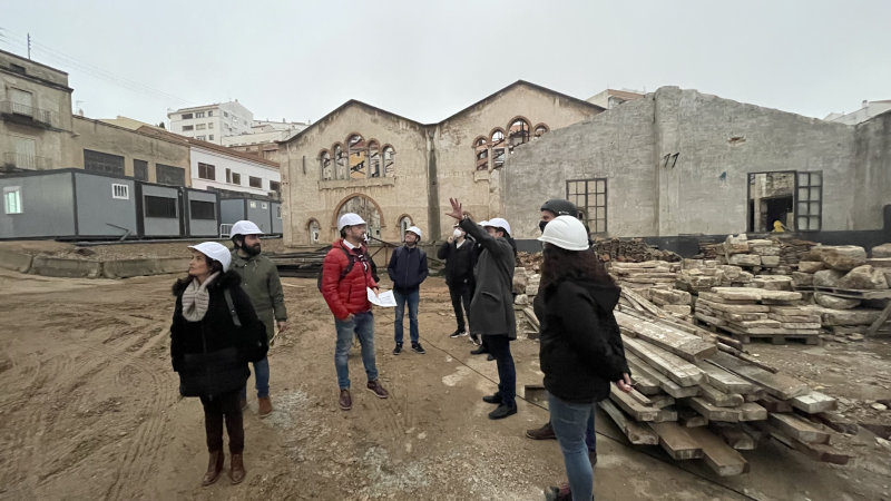 Alcalde de Alcoy y equipo redactor del plan director de Rodes en la visita a las obras