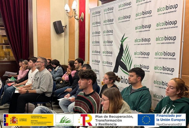 Participants en l'Assemblea de presentació del projecte AlcoiBioUp! el mes de novembre passat