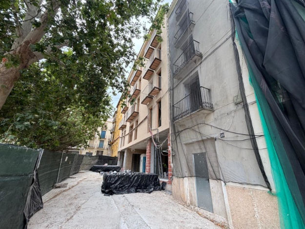 Edifici en obres al Partidor