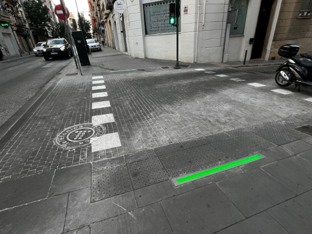 Obras en una de las calles adyacentes a Na Saurina d’Entença