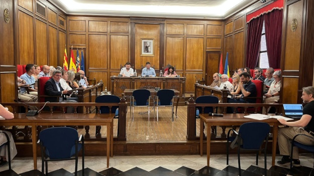 Corporación Municipal en el Pleno Ordinario de agosto de 2025