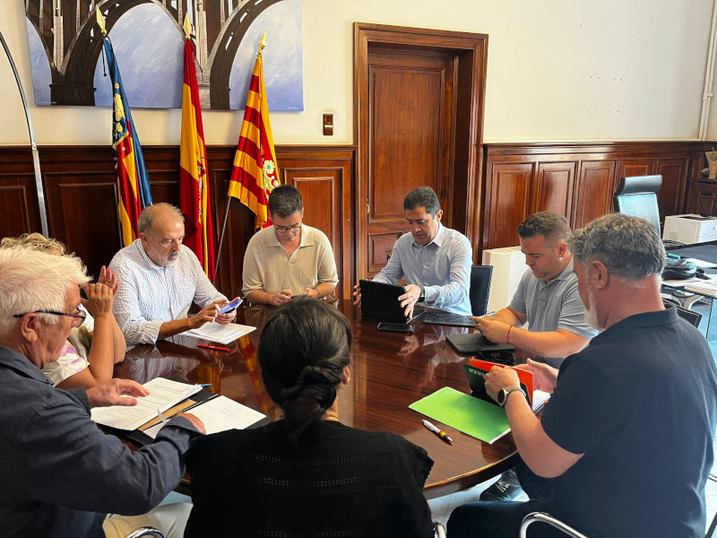Reunió dels alcaldes i de la plataforma del bus comarcal