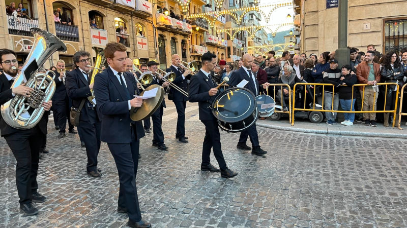 Societat Musical Turisense durant la festa del pasdoble de 2024