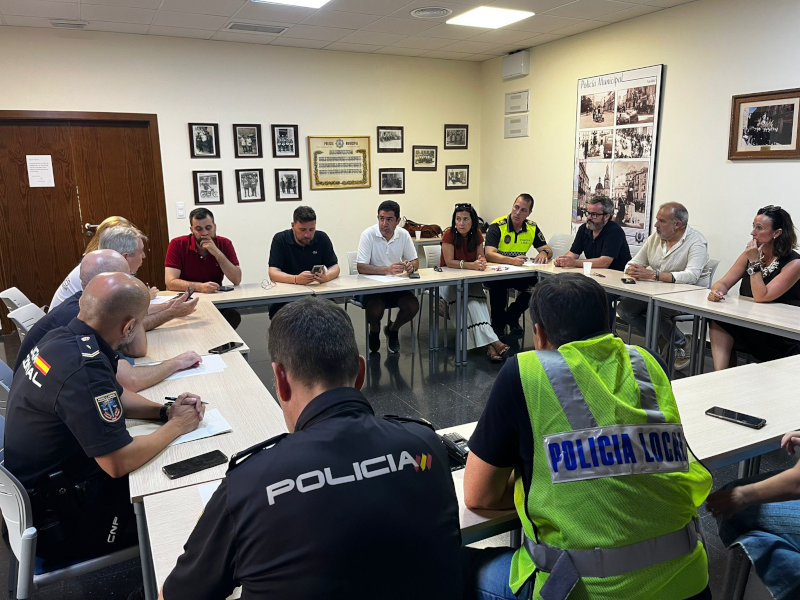 Assistents  a la reunió del CECOPAL