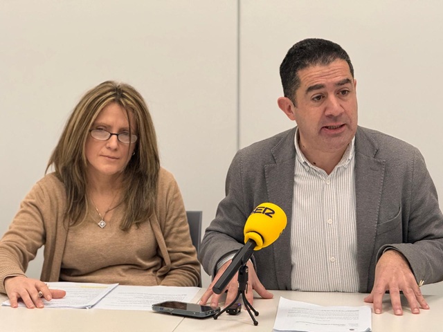 Vanessa Moltó i Toni Francés en la roda de premsa