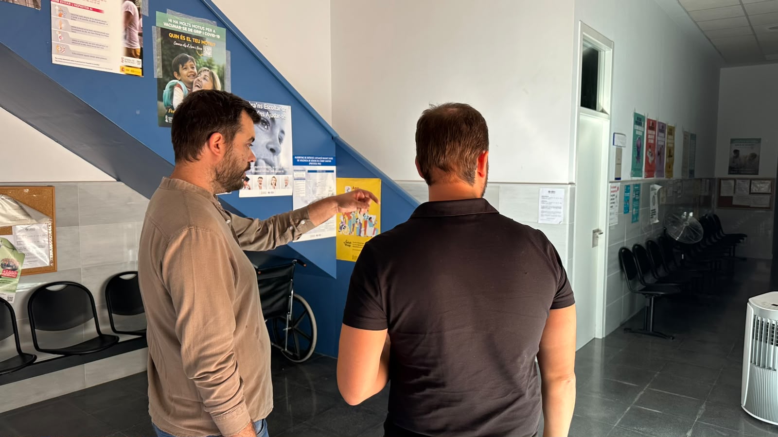 Visita del regidor de Salut Pública al consultori de la Zona Alta