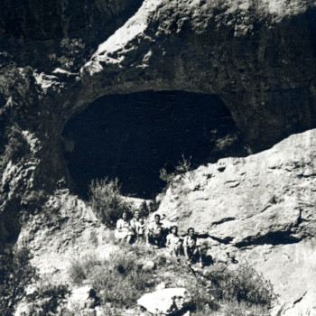 Mario Brotons, Juan Pastor i Héctor García, en una de les excursions al Barranc de la Cova Foradada, any 1951