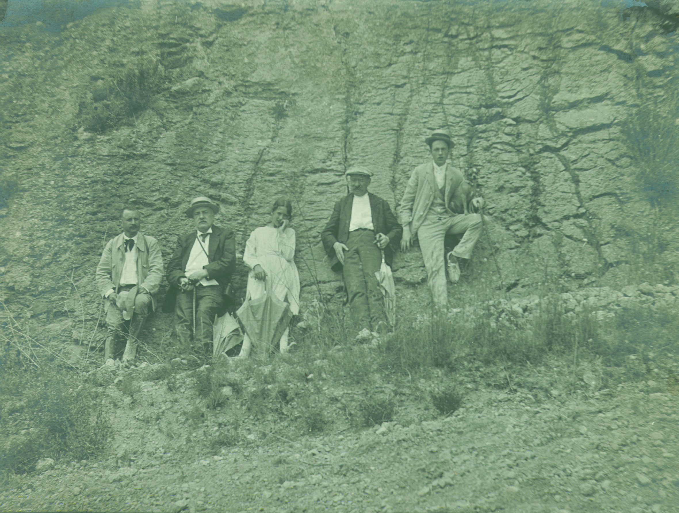Excursión geológica (21/7/1919). C. Visedo a la izquierda con D. Jiménez de Cisneros