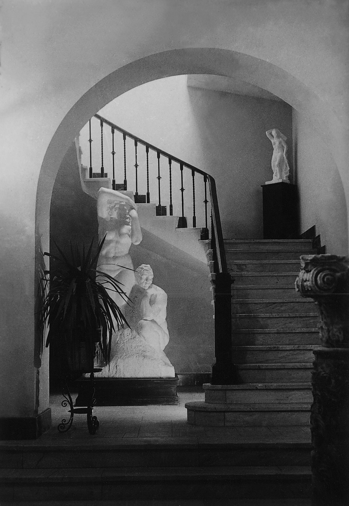 Esculturas de Peresejo en la instalación museográfica de los años 1945 a 1960, que incluía una sección de arte