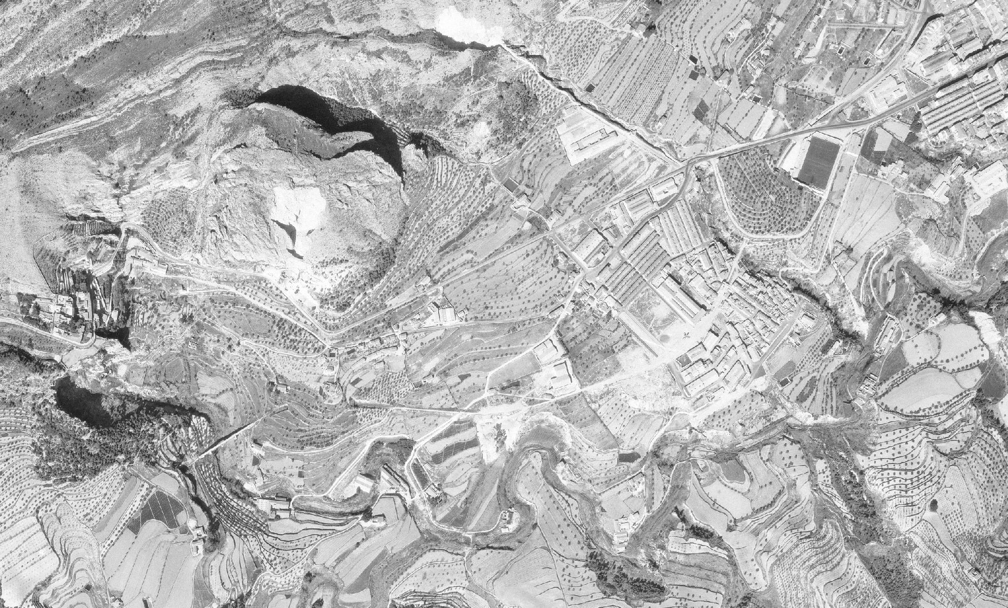 Vista aèria del àrea de la zona de Batoi.1977.