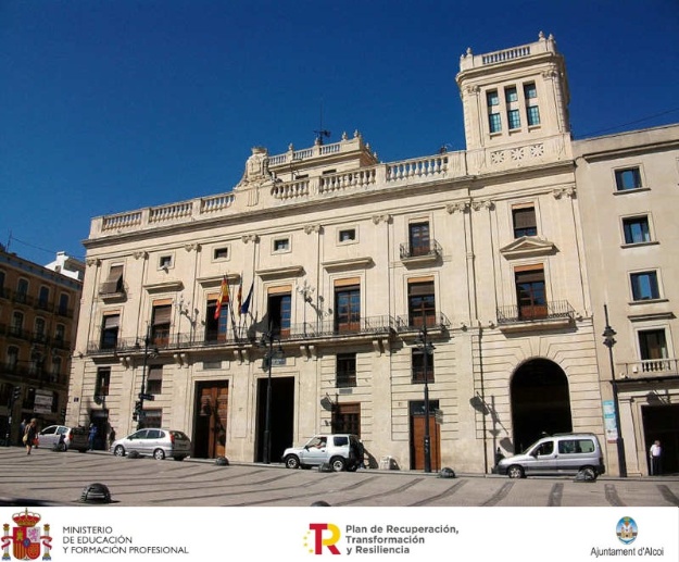 Façana de l'Ajuntament d'Alcoi