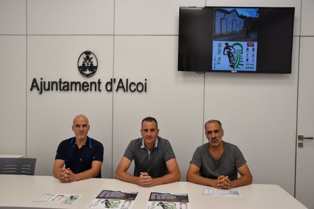 Foto de la Roda de Premsa Amb Bici per la Via Verda 2022