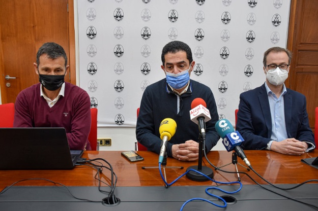 Foto de la rueda de prensa de presentación  de la web Alcoi Smart City