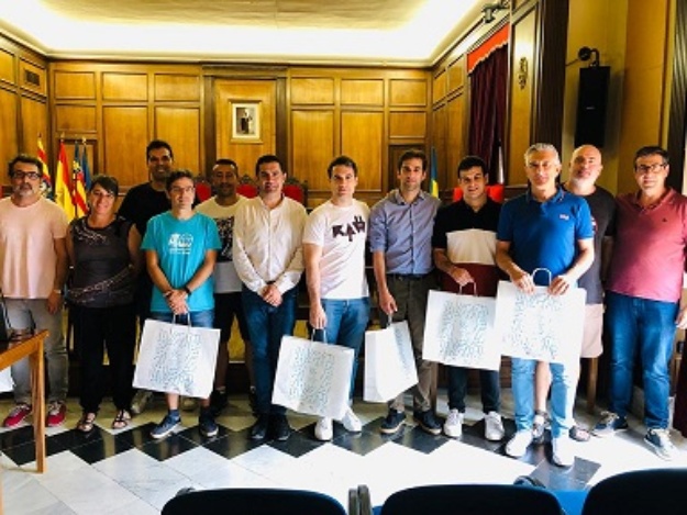 Lliurament dels kits ciutadans als col·legis