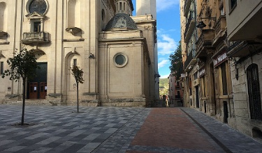 Plaça Ramón y Cajal després de la intervenció duta a terme amb l'EDUSI