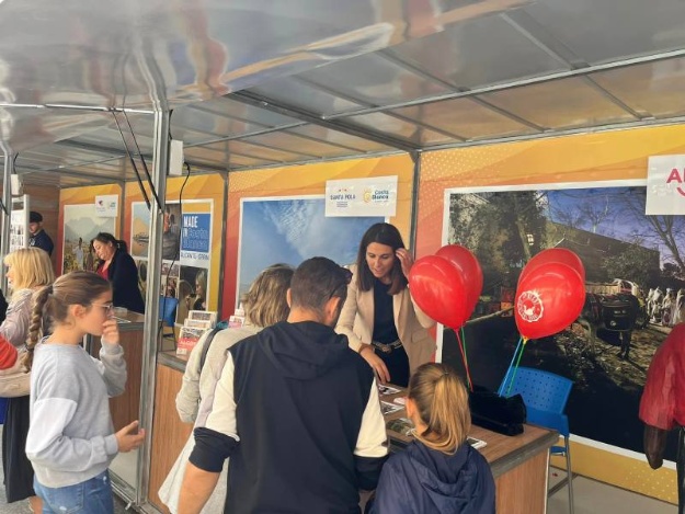 Estand d'Alcoi en la Fira Tots Sants