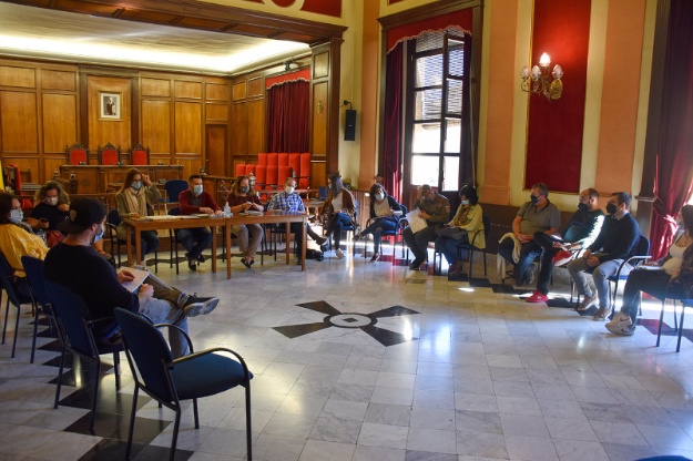 Preparació Dia dels Drets de la Infància i la Trobada de Famílies Acollidores Alcoi