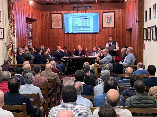 Asistentes a la asamblea de la ASJ