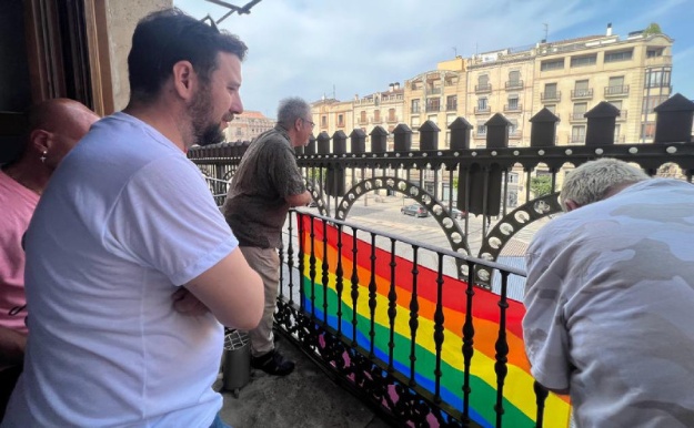 Bandera LGTBI en l'Ajuntament