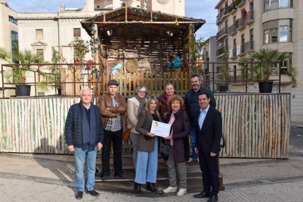 Persones assistents a l'acte de donació