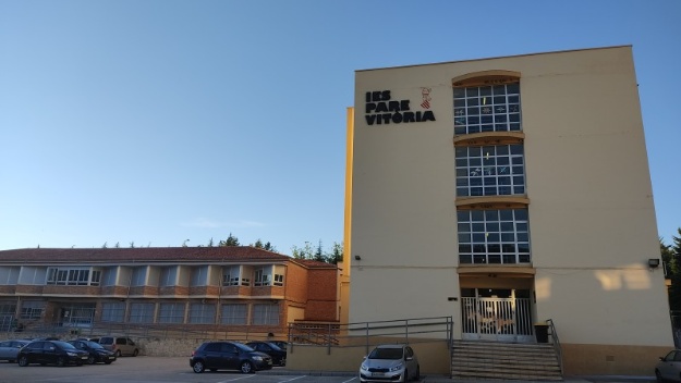 Entrada del IES Pare Vitòria