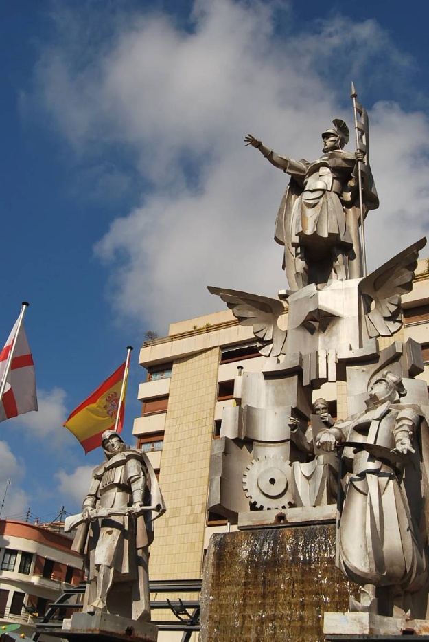 Escultura de Sant Jordi a la Rosaleda
