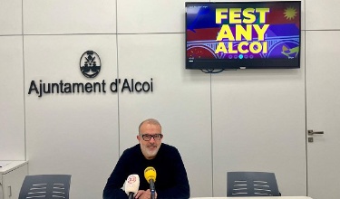 El regidor Jordi Martínez durant la roda de premsa de presentació dels actes de Cap d'Any