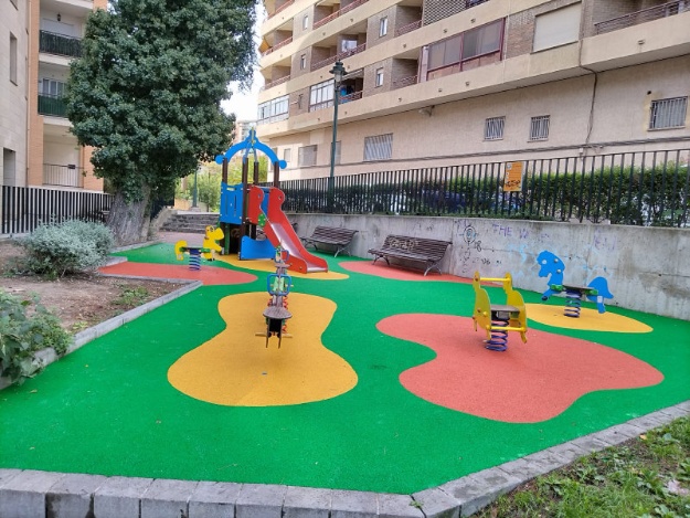 Parque infantil Pl. Armando Santacreu
