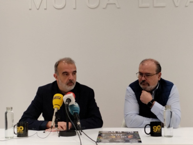 Assistents a la roda de premsa del Concurs de Tapes Solidàries d'Alcoi
