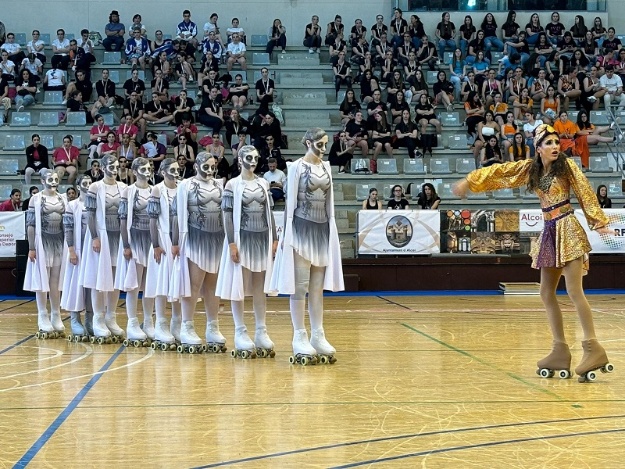 Actuación en un campeonato anterior de Patinaje Grupos Show