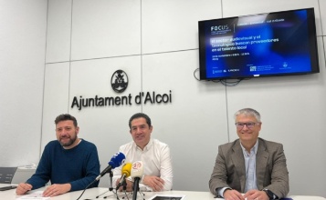 Alexandre Cerradelo, Toni Francés i Ramón Ferrandis en roda de premsa