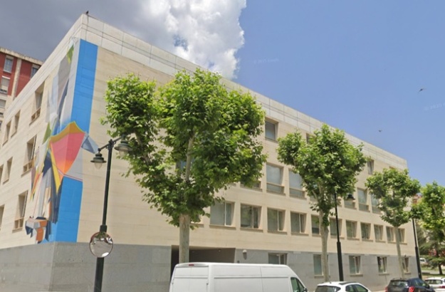 Façana del Centre Social de la Zona Nord