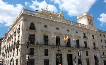 Façana de l'Ajuntament d'Alcoi