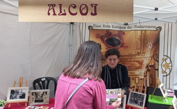 Stand d'Alcoi en la Fira Modernista de Barcelona