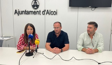 Lorena Zamorano, Tono Belda y David Sandín en rueda de prensa
