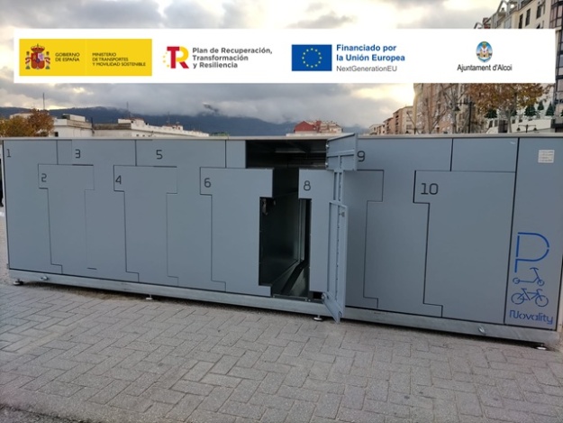 Nous aparcabicis instal·lats