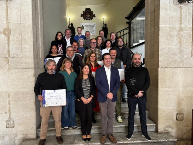 Premiats pel SICTED 2025 i representants de la corporació Municipal