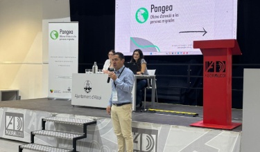 El Alcalde Toni Francés en la bienvenida de la Jornada Pangea