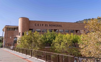 Exterior del Col·legi Públic El Romeral, a Alcoi