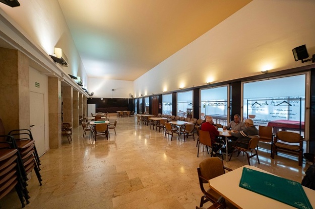 Uno de les centros de mayores en los que se renovará la climatización