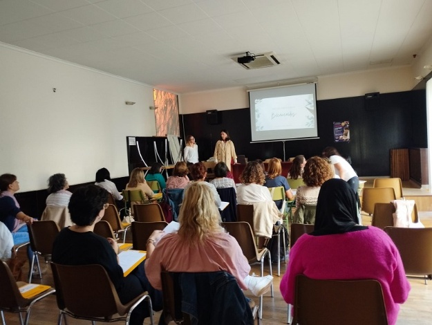 Asistentes a la Escuela de Familias en un taller impartido en una edición anterior