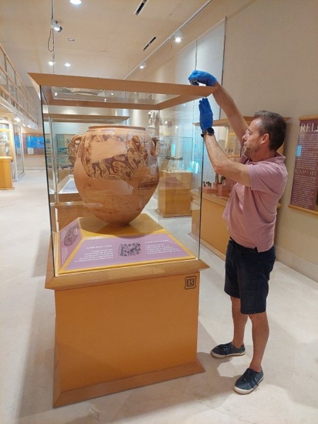 El Vas dels Guerrers exposat de nou en el Museu Arqueològic Municipal Camilo Visedo