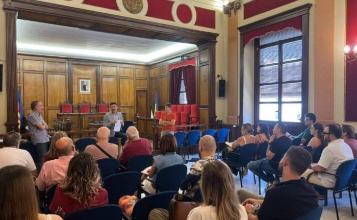 Reunió de preparació de la temporada comercial setembre-desembre de 2026