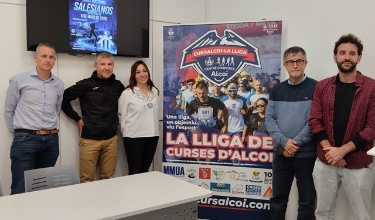 Alberto Belda con responsables de los Colegios Salesianos